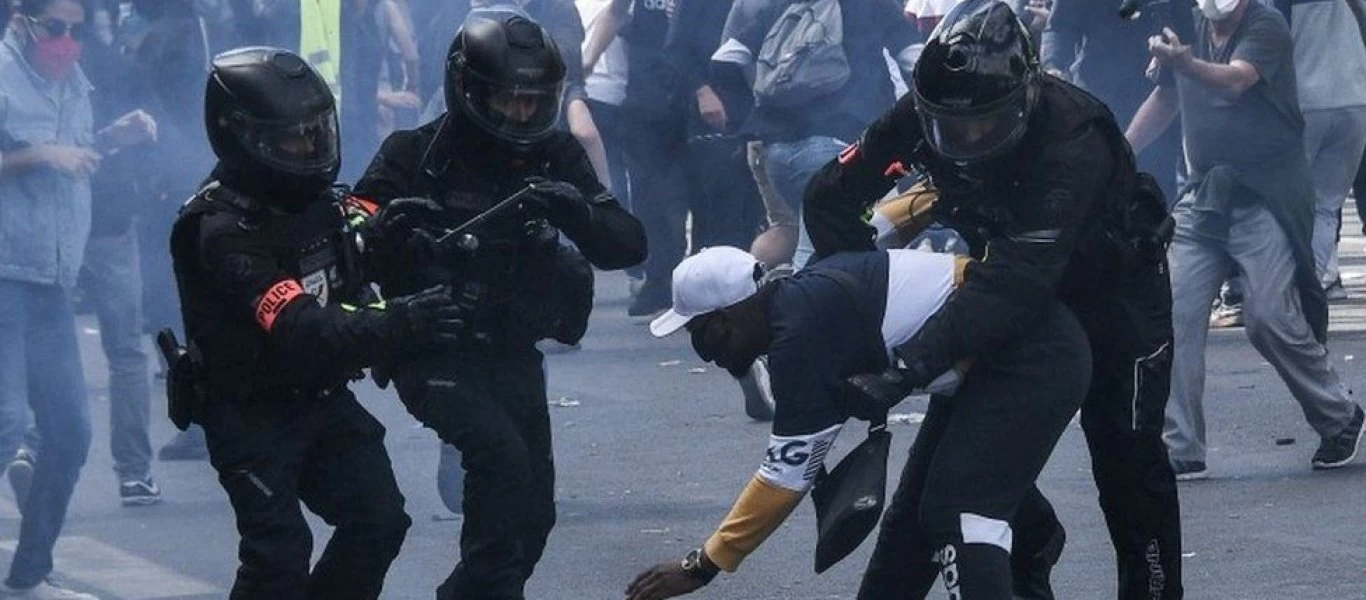 Το Ευρωκοινοβούλιο προειδοποιεί για τον κίνδυνο κατάχρησης εξουσίας με πρόσχημα τον κορωνοϊό